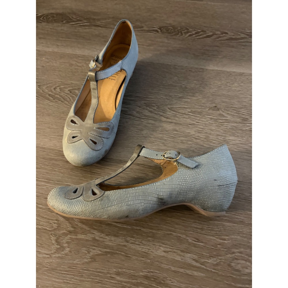 Wonders Made in Spain Blue Textured Leather T-Strap Wedge Heels Size 39